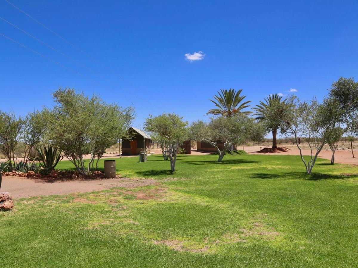 Lapa Lange Game Lodge Mariental Luaran gambar