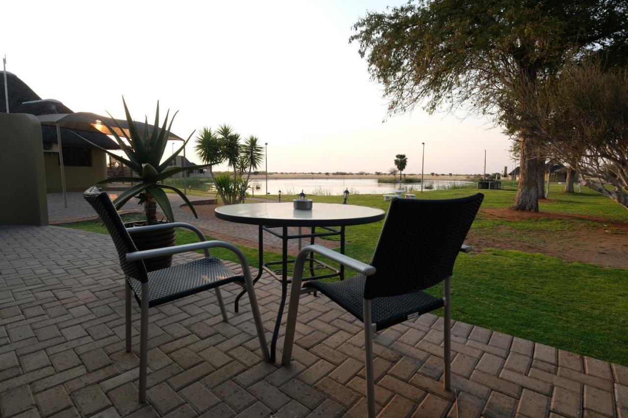 Lapa Lange Game Lodge Mariental Luaran gambar