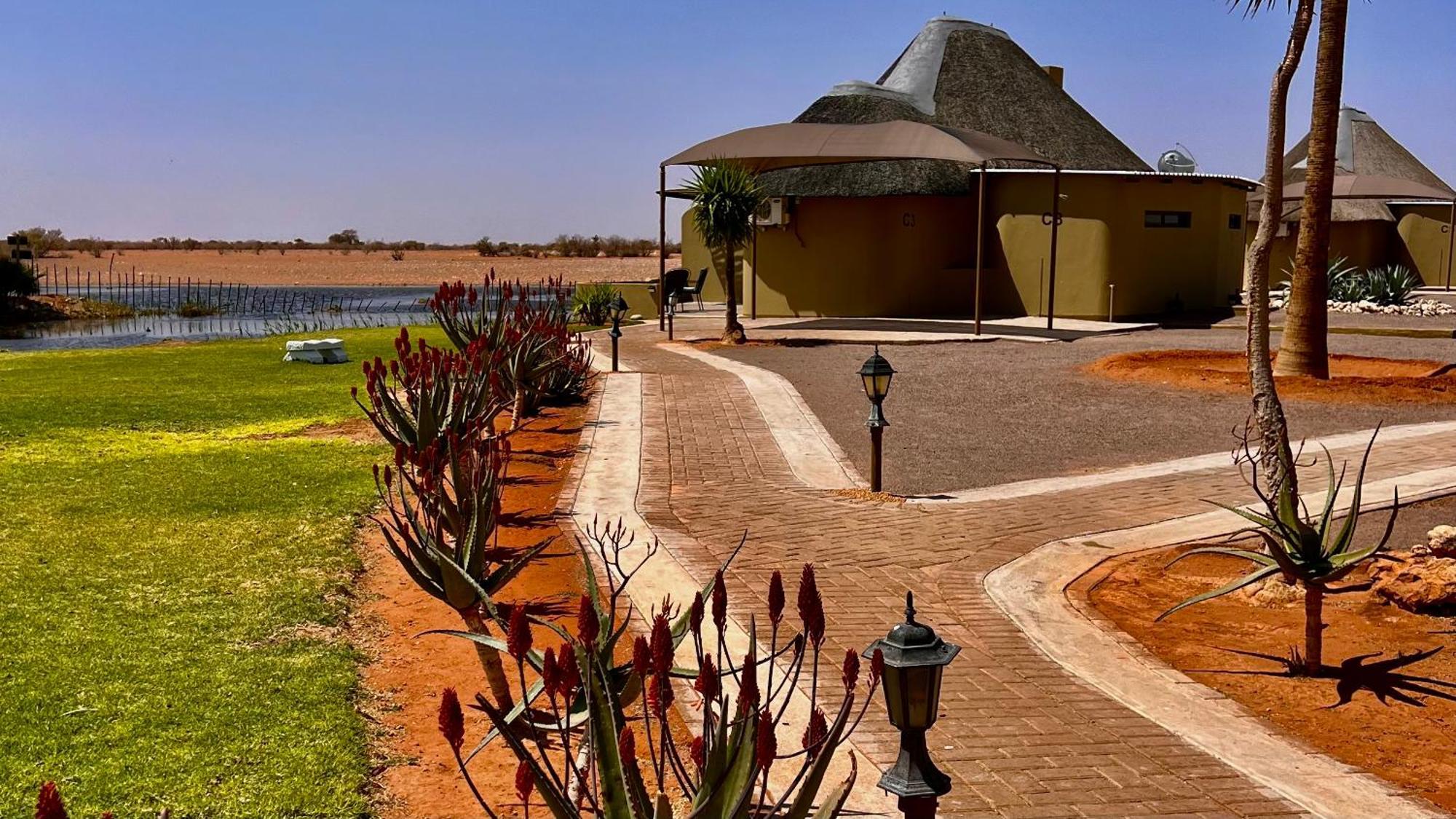 Lapa Lange Game Lodge Mariental Luaran gambar