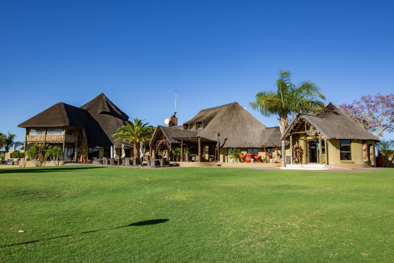 Lapa Lange Game Lodge Mariental Luaran gambar