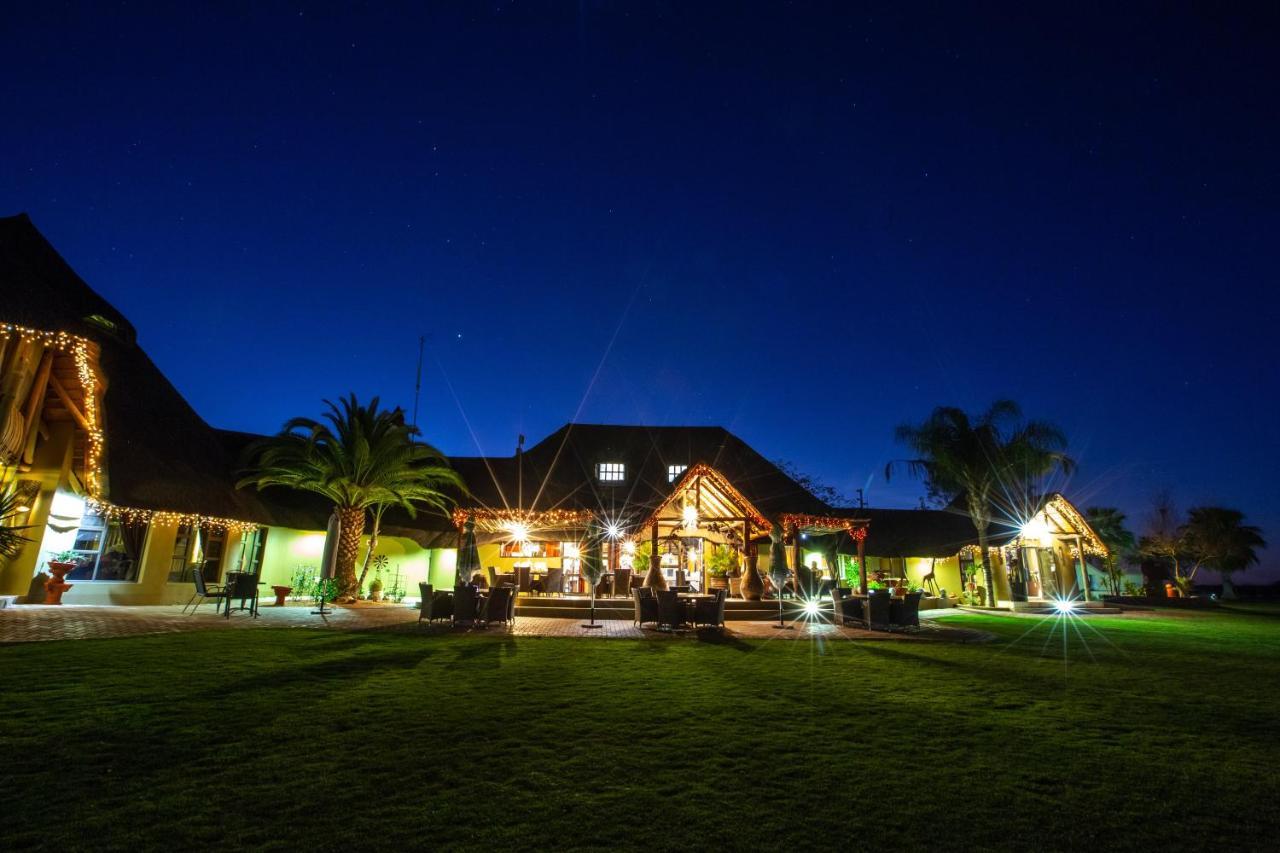 Lapa Lange Game Lodge Mariental Luaran gambar