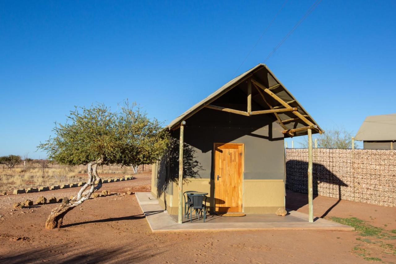 Lapa Lange Game Lodge Mariental Luaran gambar